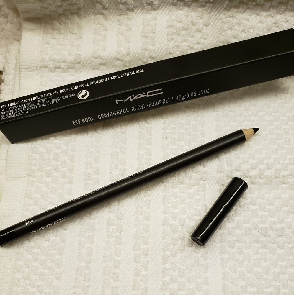SOLD!!!!!!!!!!!!  MAC Eyeliner Pencil
